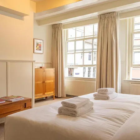 Calisto Hotel