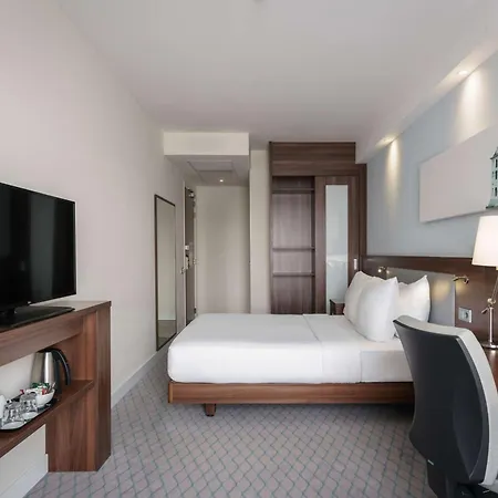 Hampton By Hilton Centre East Hotel