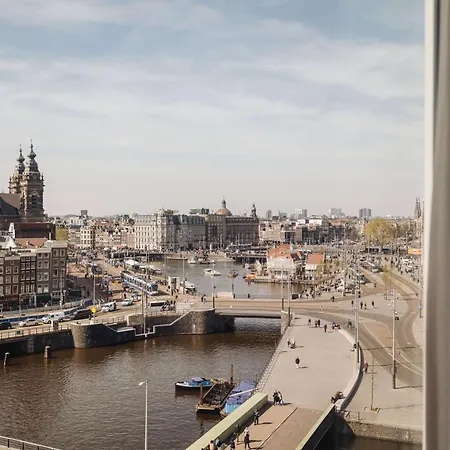 Doubletree By Hilton Centraal Station Hotel