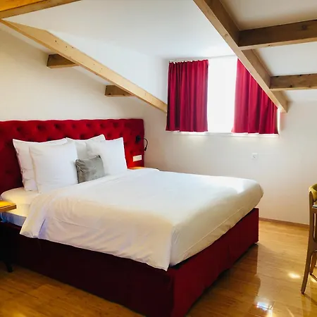 Hotel Chasse Residency 4*