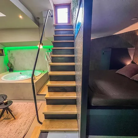 Boat & Boost Bed & Breakfast
