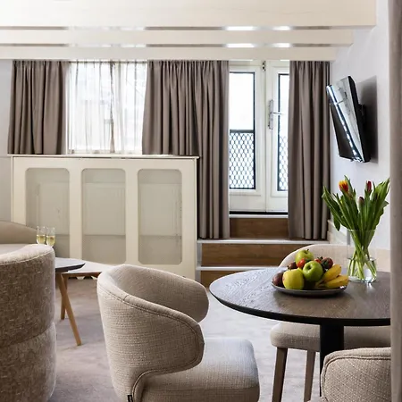 Canal Apartment Amsterdam