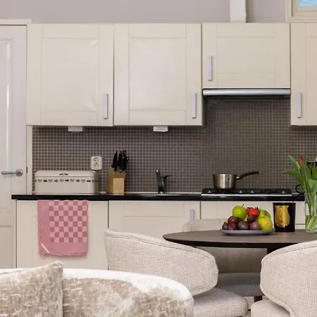 Canal Apartment Amsterdam