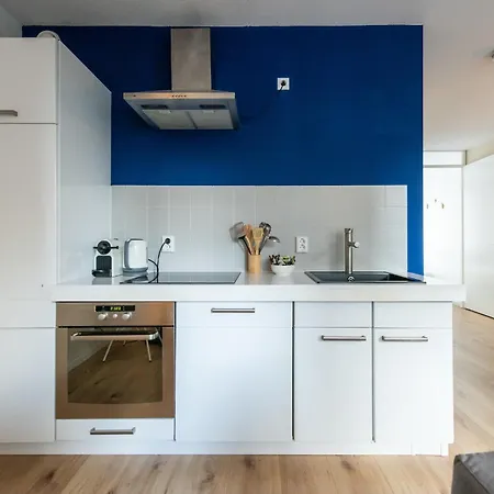 North Spacious For 6 Guests Apartment