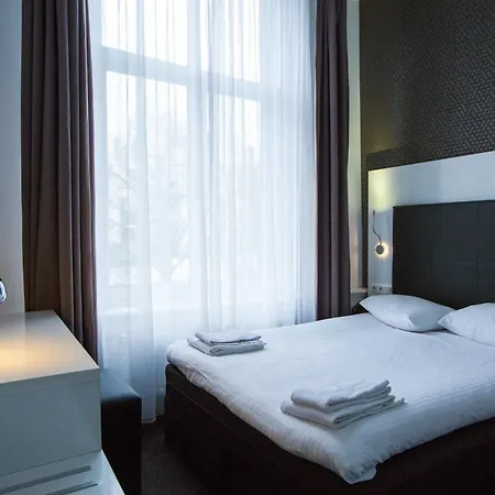 Hotel Vossius Vondelpark 3*