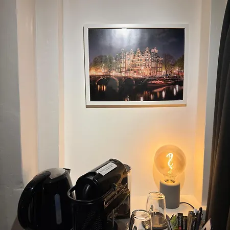 Nine Streets Bed & Breakfast