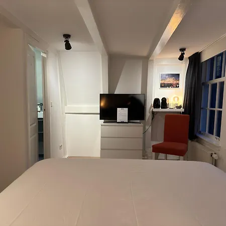 Nine Streets Bed & Breakfast 3*