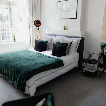 Kerkstraat Bed & Breakfast 2*