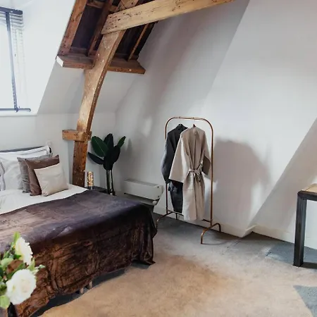 Kerkstraat Bed & Breakfast 2*
