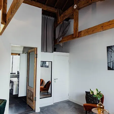 Kerkstraat 2*