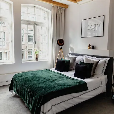 Kerkstraat Bed & Breakfast 2*