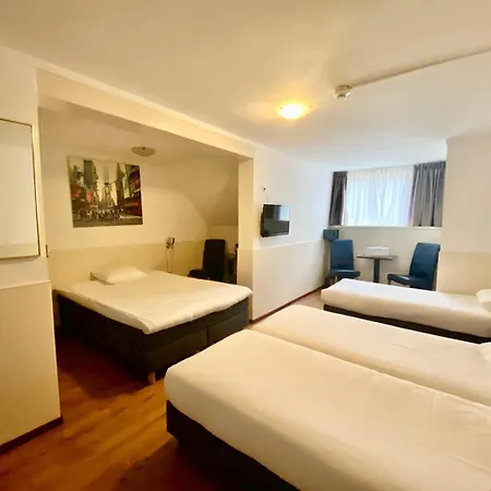 Sphinx Hostel Amsterdam