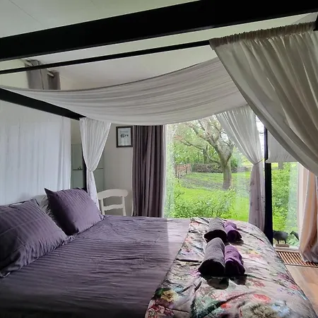 فندق مبيت وإفطار Farmer , Bed, Bike And Breakfast In 2*