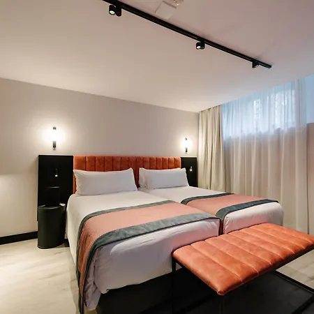Catalonia Vondel Hotel 4*