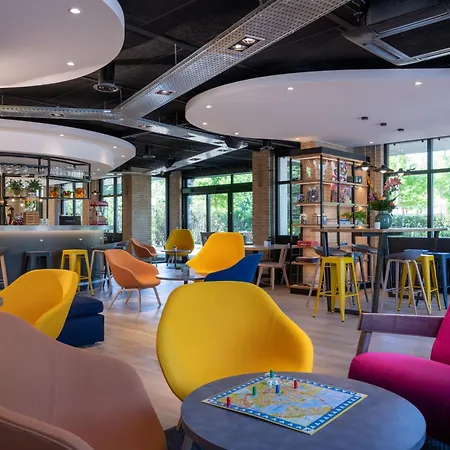 Hotel Campanile & Restaurant Zuid-oost Amesterdão