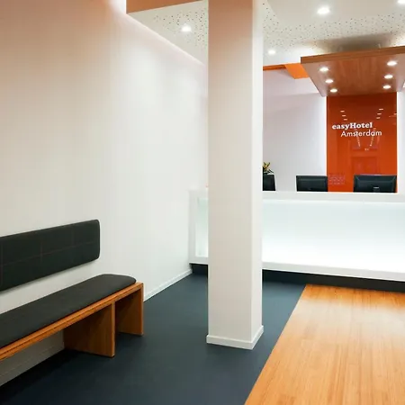 Hotel Easyhotel City Centre South 2*