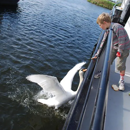 Hotel Hotelboot Zwaan