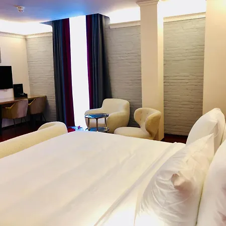 Hotel Chasse Residency