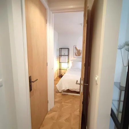 Homestay Luxury With Private Bathroom On Great Location.