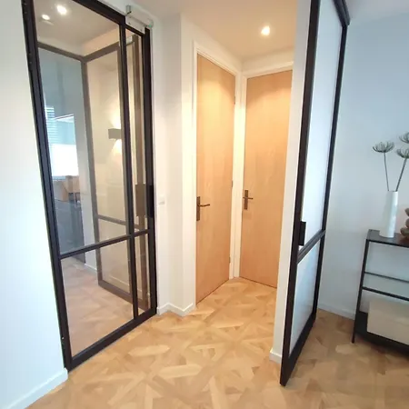 Homestay Luxury With Private Bathroom On Great Location.