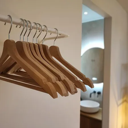 Homestay Luxury With Private Bathroom On Great Location. *