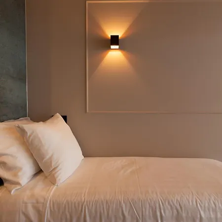 Midtown Extra Hotel