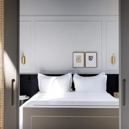 Pillows Grand Boutique Maurits At The Park - Small Luxury