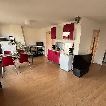 Apartment Centre