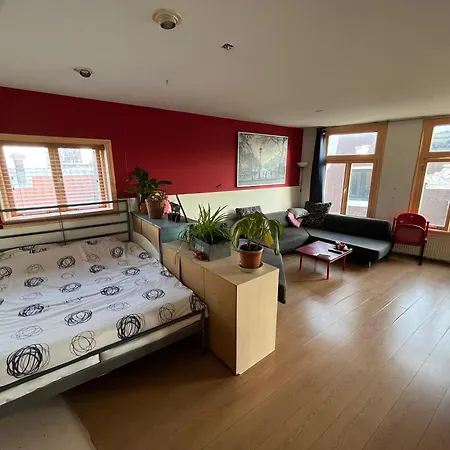 Apartment Centre *