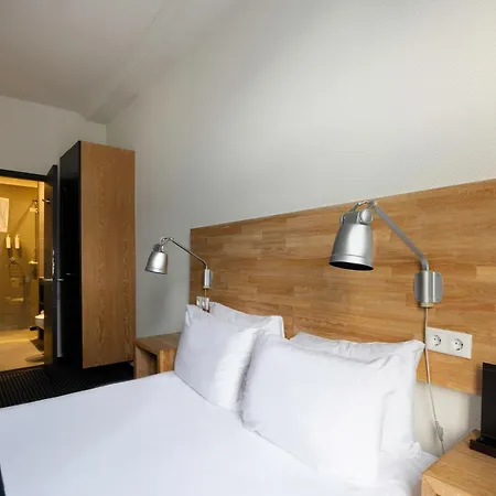 Hotel Catalonia Vondel 4*