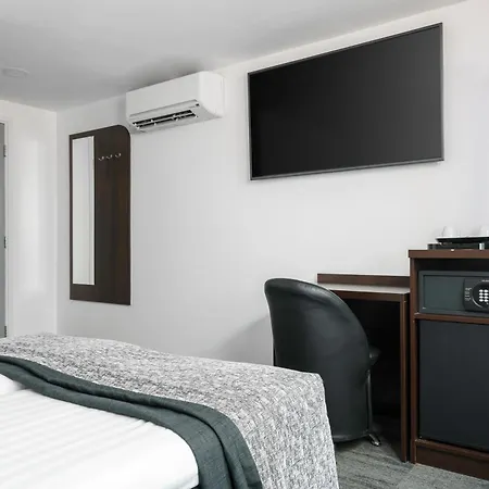 City Garden Hotel 3*