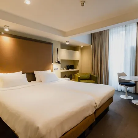 Hotel Roemer 4*