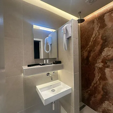 Hotel Alp Amsterdam