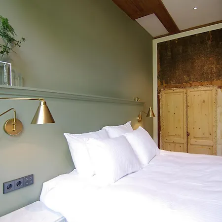 Authentic - De Vergulden Eenhoorn 4*