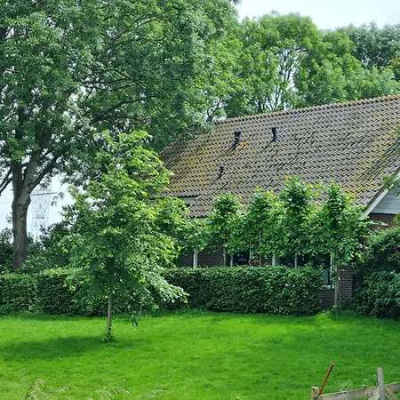 Farmer , Bed, Bike And Breakfast In 2* أمستردام