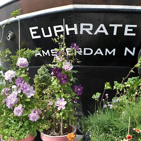 Euphrate Houseboat Botel