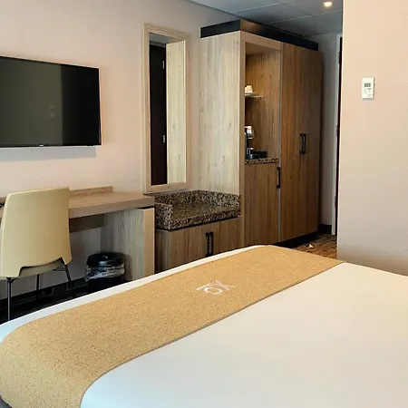 Otel Xo Blue Square 3*