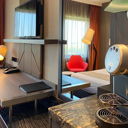 Xo Couture Hotel 4*