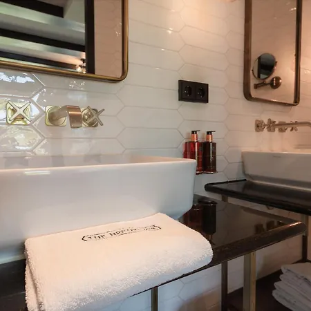 The Hendrick's Hotel 4*