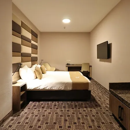 Xo Blue Square Hotel
