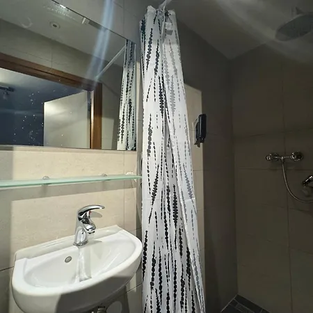 La Belle Vue Hotel 2*