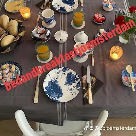 Jo Amsterdam *