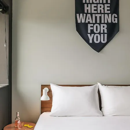 The Social Hub 4* Amsterdam