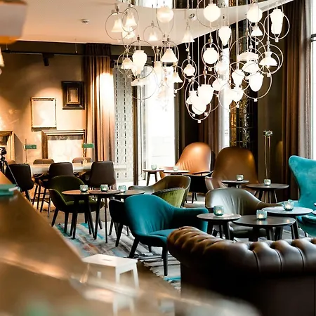 Hotel One Amsterdam-waterlooplein 3*