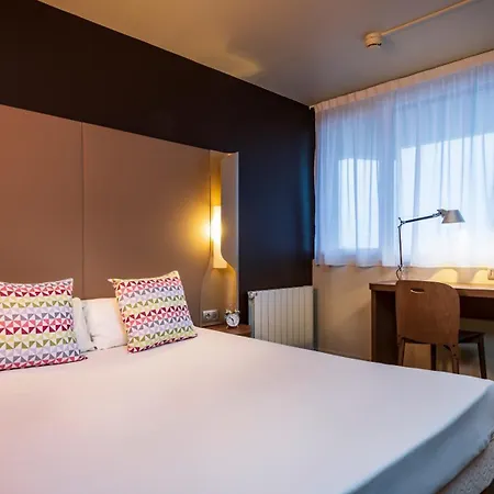 Campanile Y Restaurante Zuid Oost Hotel