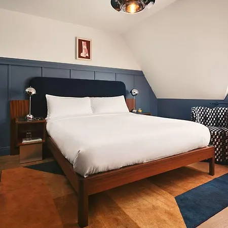 The Hoxton, Lloyd Hotel Amsterdam