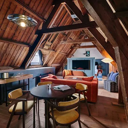 The Hoxton, Lloyd Hotel
