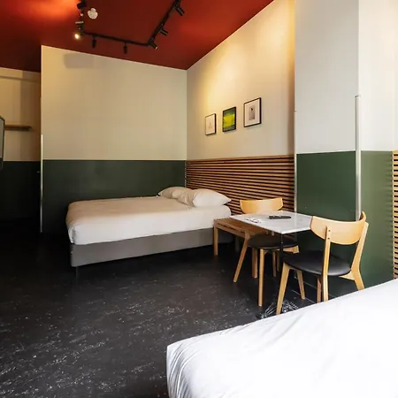 Weber Otel 2*