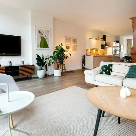 160 Sqm In Museum Quarter Apartment Amsterdam
