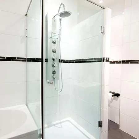160 Sqm In Museum Quarter Apartment
